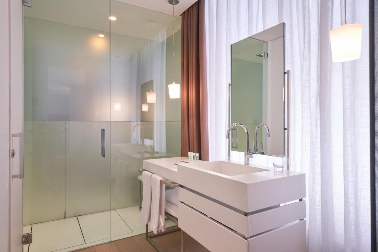 เมร์เซร์ กาซา ตอร์เนร์ อี เกย Hotel บิลาฟรังกา เดล เปเนเดส ภายนอก รูปภาพ